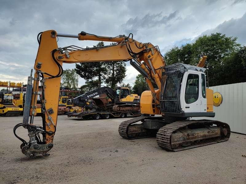 Liebherr R924 Compact Litronic - Верижен багер: снимка 3 Liebherr R924 Compact Litronic - Верижен багер: снимка 3