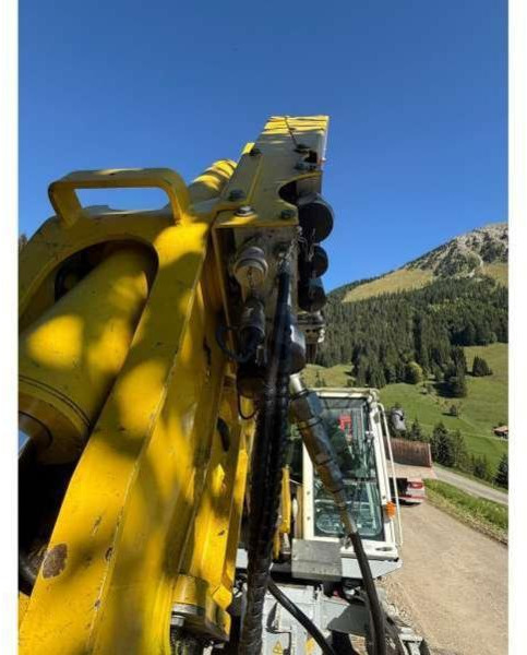 MENZI MUCK M525 - Крачещ багер: снимка 3 MENZI MUCK M525 - Крачещ багер: снимка 3