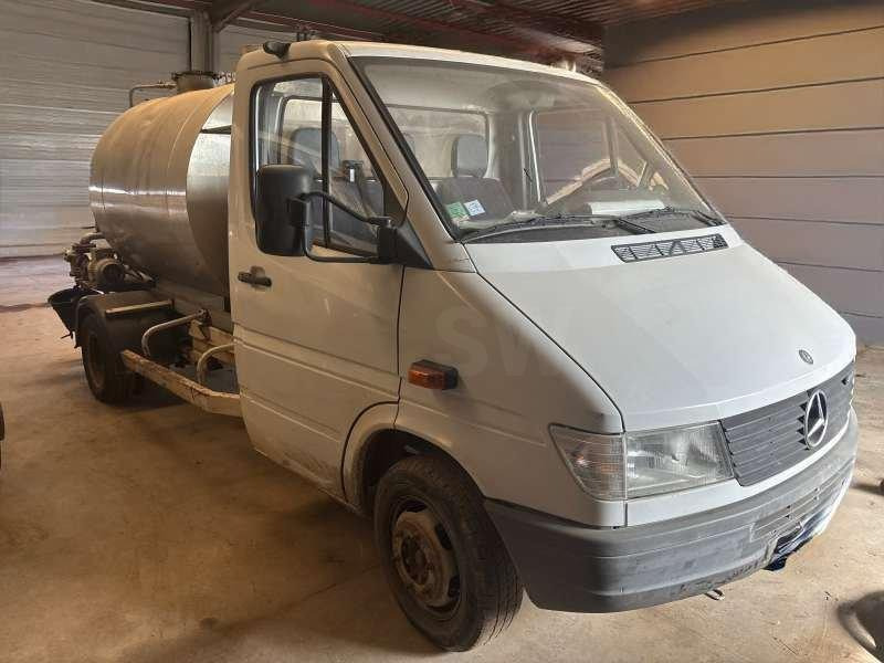 Mercedes 410 A EMULSION + TREMI GRAVILLON - Гудронатор: снимка 1 Mercedes 410 A EMULSION + TREMI GRAVILLON - Гудронатор: снимка 1