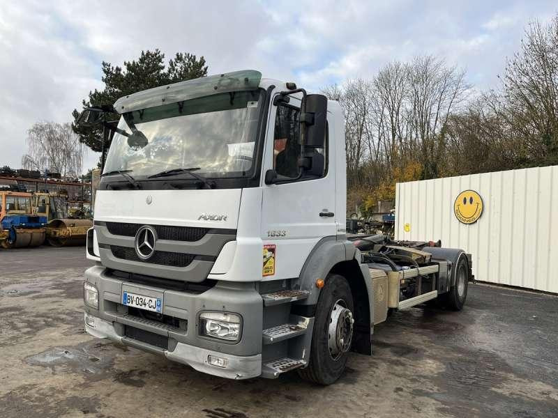 Mercedes AXOR 1833 - Мултилифт с кука камион: снимка 2 Mercedes AXOR 1833 - Мултилифт с кука камион: снимка 2