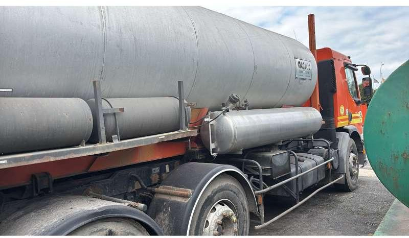 Renault PREMIUM 370-26 - Гудронатор: снимка 5 Renault PREMIUM 370-26 - Гудронатор: снимка 5