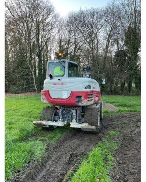 Takeuchi TB295W - Колесен багер: снимка 3 Takeuchi TB295W - Колесен багер: снимка 3