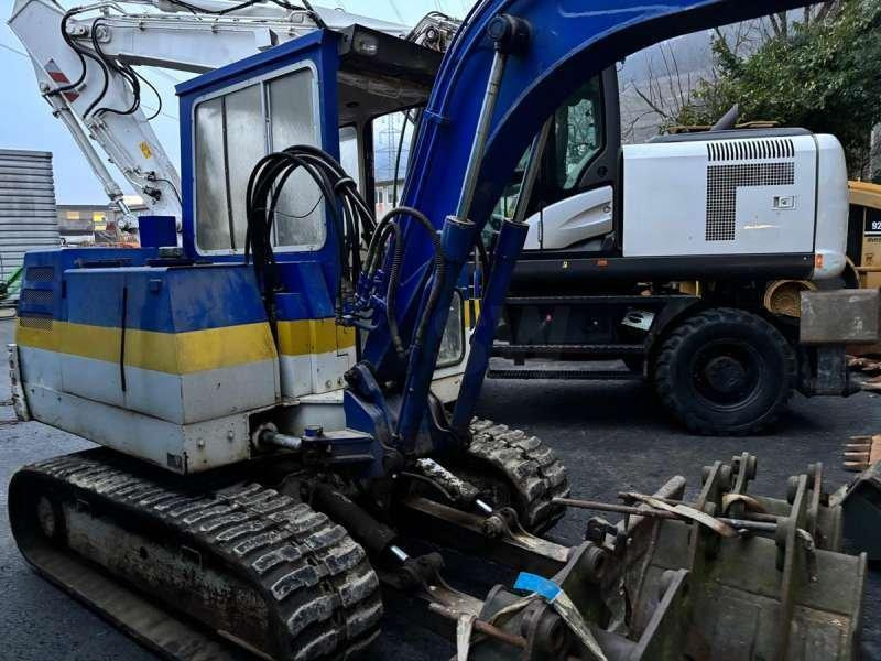 Takeuchi TB45 - Мини багер: снимка 3 Takeuchi TB45 - Мини багер: снимка 3