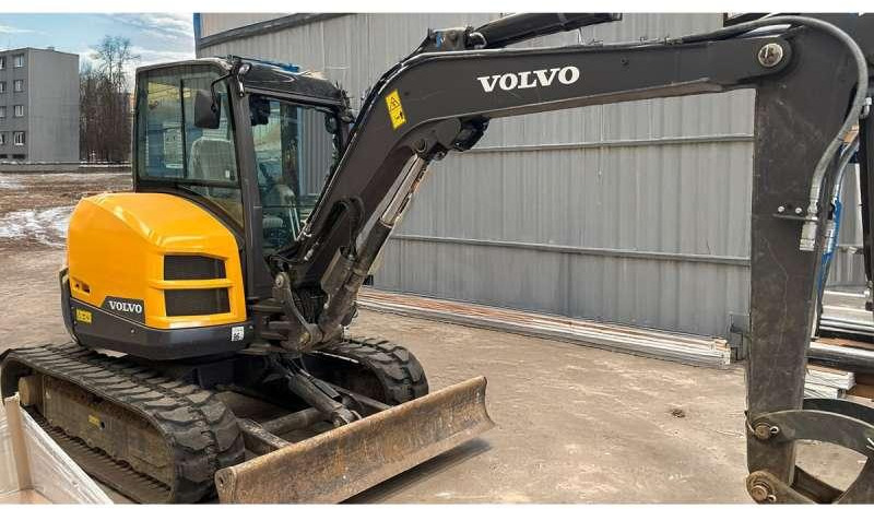 Volvo ECR50D - Мини багер: снимка 1 Volvo ECR50D - Мини багер: снимка 1
