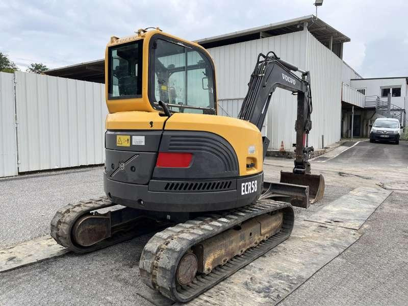 Мини багер Volvo ECR58: снимка 6