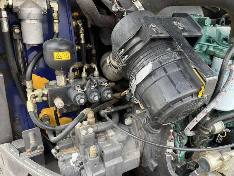 Мини багер Volvo ECR58: снимка 35