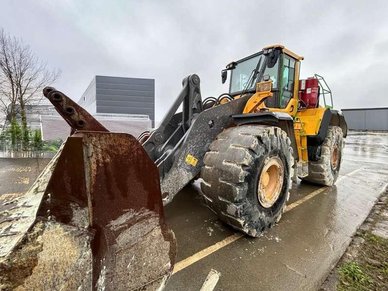 Volvo L220H - Колесен товарач: снимка 5 Volvo L220H - Колесен товарач: снимка 5
