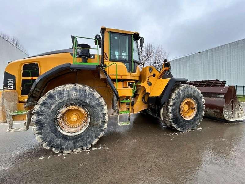 Колесен товарач Volvo L220H: снимка 11