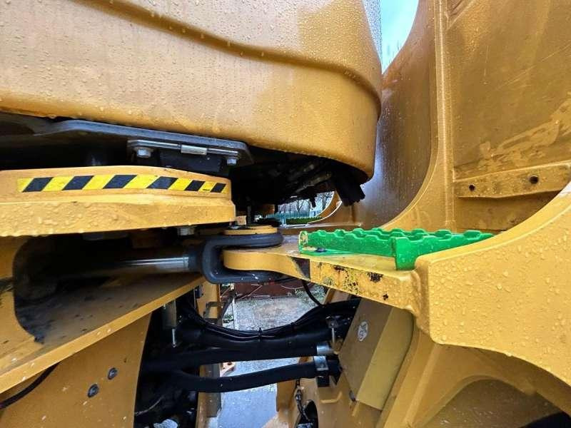 Колесен товарач Volvo L220H: снимка 29