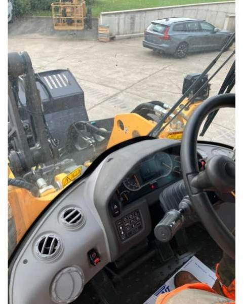 Колесен товарач Volvo L90H: снимка 12