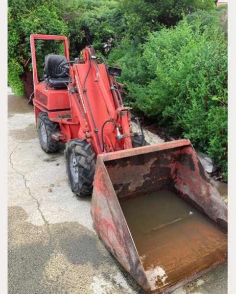 Weidemann 912 - Компактен товарач: снимка 2 Weidemann 912 - Компактен товарач: снимка 2