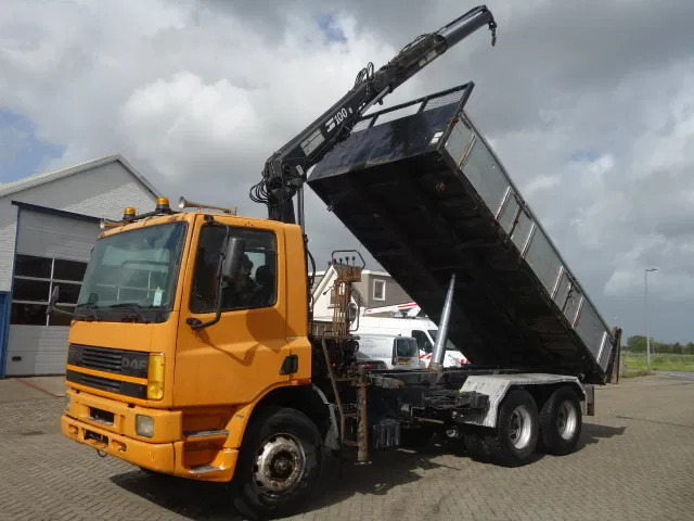 DAF 75ATI 320PK KIPPER EN 10 TON HIAB CRAINE,STEELSPRINGS - Самосвал камион: снимка 2 DAF 75ATI 320PK KIPPER EN 10 TON HIAB CRAINE,STEELSPRINGS - Самосвал камион: снимка 2