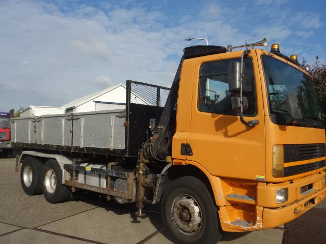 DAF 75ATI 320PK KIPPER EN 10 TON HIAB CRAINE,STEELSPRINGS - Самосвал камион: снимка 3 DAF 75ATI 320PK KIPPER EN 10 TON HIAB CRAINE,STEELSPRINGS - Самосвал камион: снимка 3