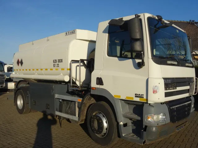 DAF CF 360 13000 LITER MANUAL GEARBOX EURO5 - Камион цистерна: снимка 2 DAF CF 360 13000 LITER MANUAL GEARBOX EURO5 - Камион цистерна: снимка 2