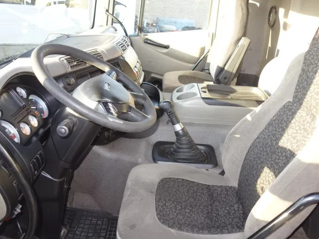 DAF CF 360 13000 LITER MANUAL GEARBOX EURO5 - Камион цистерна: снимка 4 DAF CF 360 13000 LITER MANUAL GEARBOX EURO5 - Камион цистерна: снимка 4