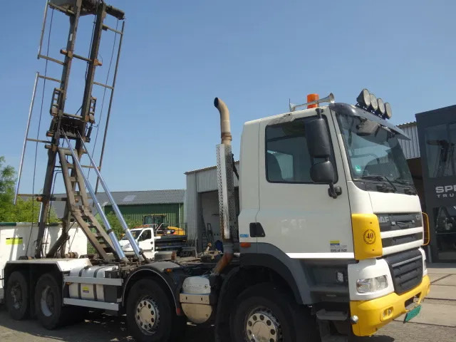 DAF CF 410 8X4 NCH CONTAINER SYSTEEM 32 TON 90 graden silo containers - Камион с кабелна система: снимка 2 DAF CF 410 8X4 NCH CONTAINER SYSTEEM 32 TON 90 graden silo containers - Камион с кабелна система: снимка 2