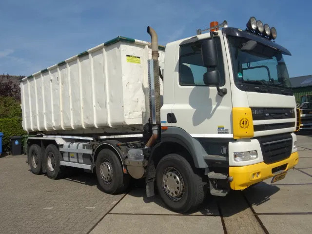DAF CF 410 8X4 NCH CONTAINER SYSTEEM 32 TON 90 graden silo containers - Камион с кабелна система: снимка 4 DAF CF 410 8X4 NCH CONTAINER SYSTEEM 32 TON 90 graden silo containers - Камион с кабелна система: снимка 4