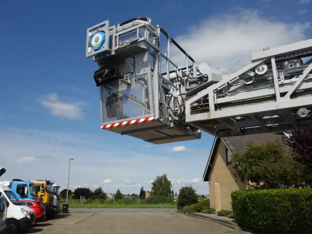 Пожарна кола DAF LF 55.250 METZ 30 meter: снимка 6