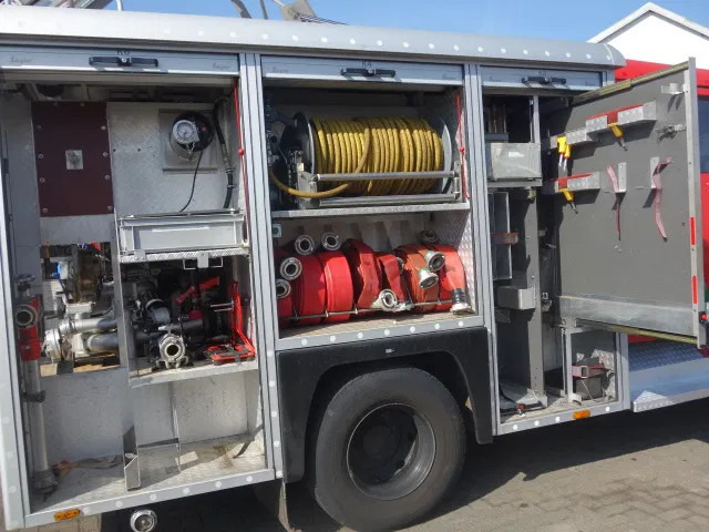 MAN 15 224-with winch 2500liter water tank,ziegler pomp - Пожарна кола: снимка 3 MAN 15 224-with winch 2500liter water tank,ziegler pomp - Пожарна кола: снимка 3