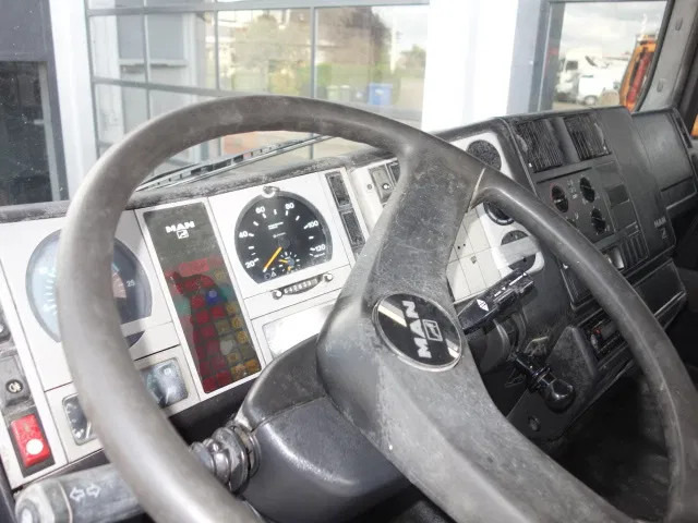 Мултилифт с кука камион MAN 35-364 8X4: снимка 10