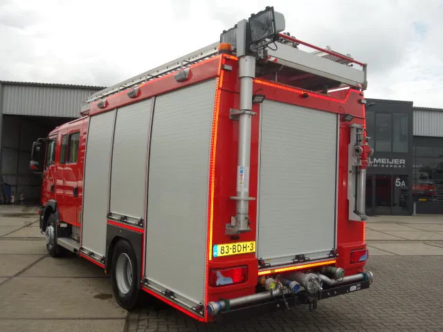 MAN TGM 15.250 FIRE TRUCK,2000 LITER TANK, FOAM TANK, AIRCO - Пожарна кола: снимка 3 MAN TGM 15.250 FIRE TRUCK,2000 LITER TANK, FOAM TANK, AIRCO - Пожарна кола: снимка 3