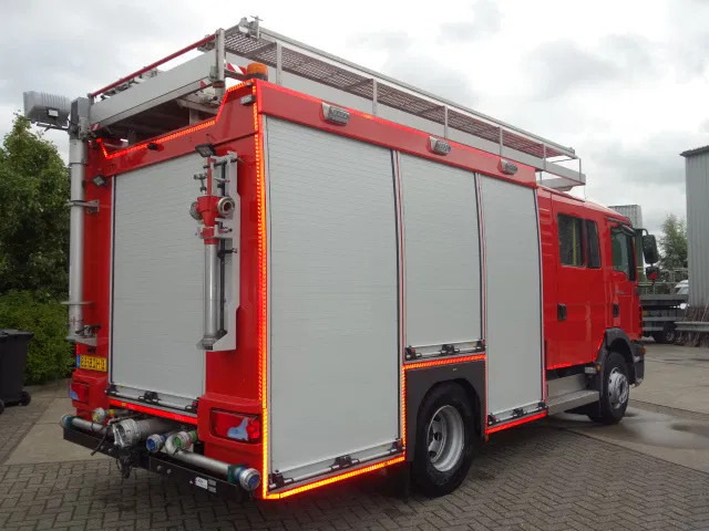 MAN TGM 15.250 FIRE TRUCK,2000 LITER TANK, FOAM TANK, AIRCO - Пожарна кола: снимка 4 MAN TGM 15.250 FIRE TRUCK,2000 LITER TANK, FOAM TANK, AIRCO - Пожарна кола: снимка 4