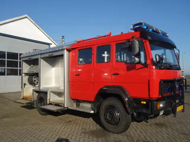 Mercedes-Benz 1124 4x4 ZIEGLER BOMBEROS TRUCK - Пожарна кола: снимка 2 Mercedes-Benz 1124 4x4 ZIEGLER BOMBEROS TRUCK - Пожарна кола: снимка 2