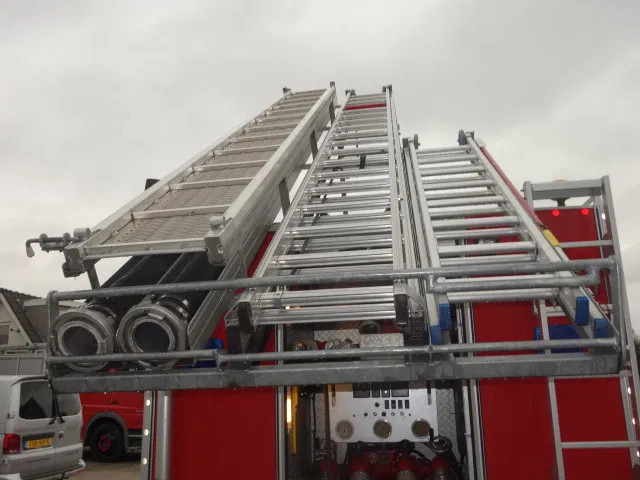 Пожарна кола Mercedes-Benz 1325 godiva pump bomberos: снимка 10