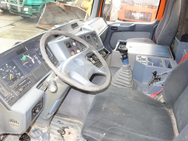 Шаси кабина Mercedes-Benz Actros 3235 8x4 steelsprings,manual gearbox: снимка 8 Шаси кабина Mercedes-Benz Actros 3235 8x4 steelsprings,manual gearbox: снимка 8