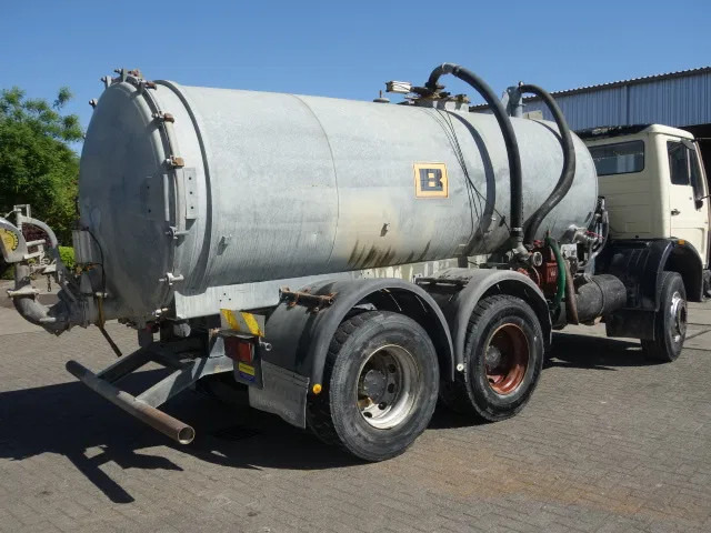 Лизинг на Mercedes-Benz MB 2222 6X4 WATERTANKER WITH PUMP Mercedes-Benz MB 2222 6X4 WATERTANKER WITH PUMP: снимка 11