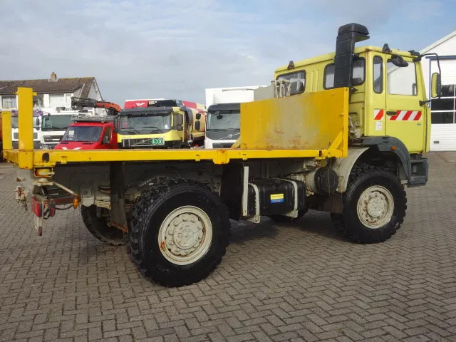 Renault TRM 4X4 MET HYDROLIEKAANSLUITING VOOR BUMPER - Камион фургон: снимка 3 Renault TRM 4X4 MET HYDROLIEKAANSLUITING VOOR BUMPER - Камион фургон: снимка 3