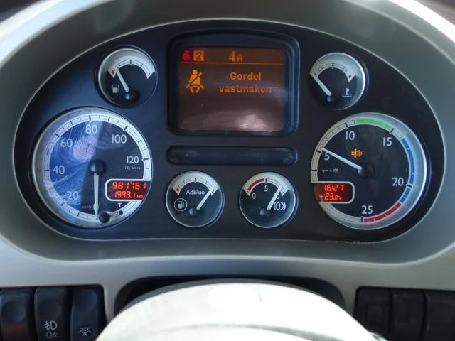 DAF XF 105.460 zf intarder - Влекач: снимка 3 DAF XF 105.460 zf intarder - Влекач: снимка 3