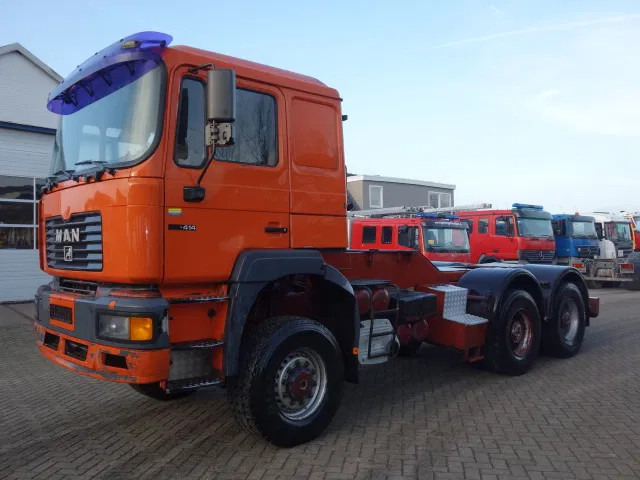 MAN 26.414 TREKKER 6X6 STEELSPRINGS - Влекач: снимка 2 MAN 26.414 TREKKER 6X6 STEELSPRINGS - Влекач: снимка 2