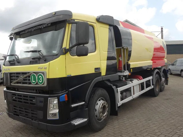 Volvo FM 12 18500liter tank,AIRCO,MANUAL GEARBOX - Камион цистерна: снимка 1 Volvo FM 12 18500liter tank,AIRCO,MANUAL GEARBOX - Камион цистерна: снимка 1