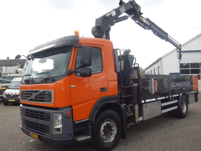 Volvo FM 310 hmf15 ton crane - Камион с кран: снимка 4 Volvo FM 310 hmf15 ton crane - Камион с кран: снимка 4