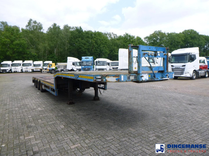 Broshuis 3-axle semi-lowbed trailer 45 t / extendable - Нискорамна площадка полуремарке: снимка 2 Broshuis 3-axle semi-lowbed trailer 45 t / extendable - Нискорамна площадка полуремарке: снимка 2