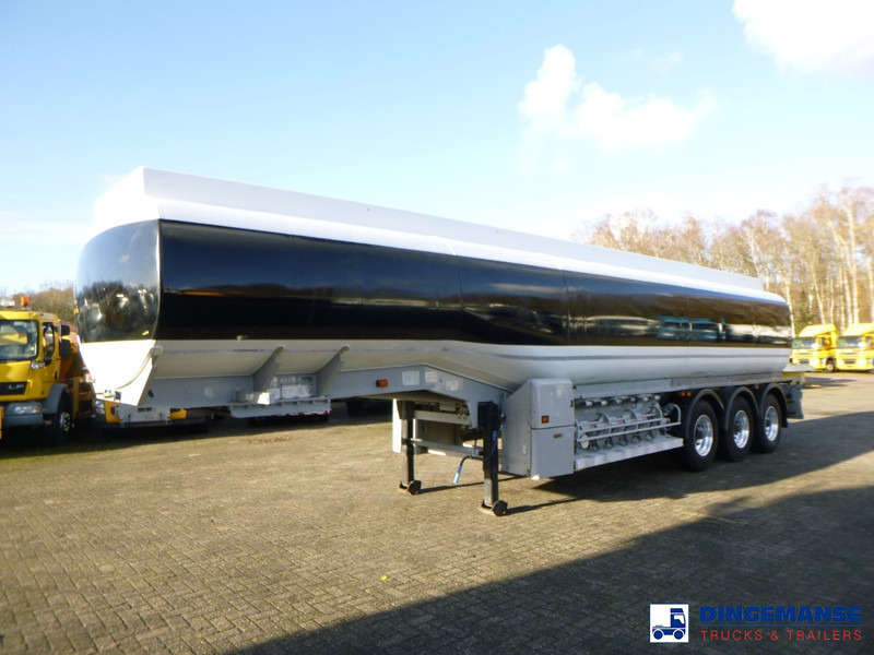 Crane Fruehauf Fuel tank alu 40.4 m3 / 6 comp - Полуремарке цистерна: снимка 1 Crane Fruehauf Fuel tank alu 40.4 m3 / 6 comp - Полуремарке цистерна: снимка 1