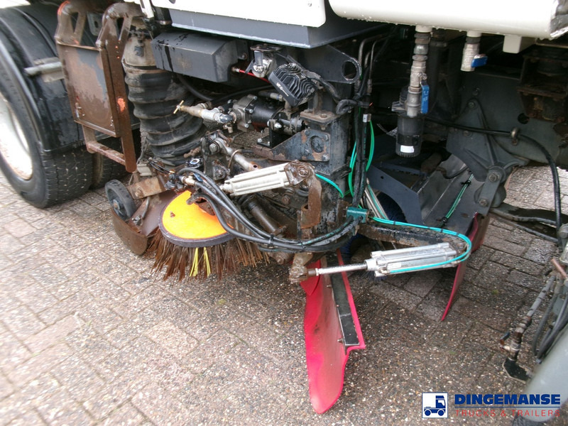 DAF LF 55.220 4x2 Scarab sweeper - Мотометачна машина: снимка 5 DAF LF 55.220 4x2 Scarab sweeper - Мотометачна машина: снимка 5