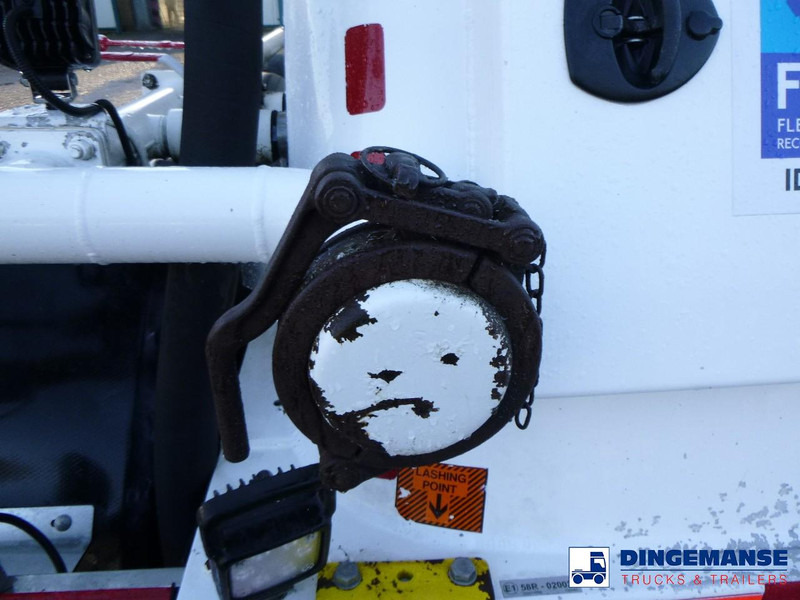 Полуремарке цистерна Feldbinder Powder tank alu 36 m3 / 1 comp: снимка 14 Полуремарке цистерна Feldbinder Powder tank alu 36 m3 / 1 comp: снимка 14