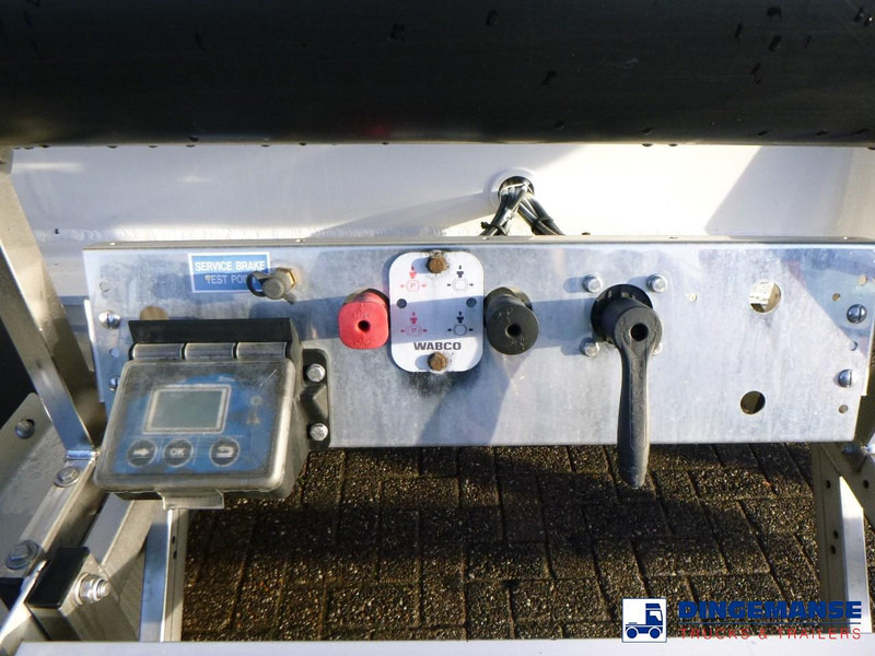 Полуремарке цистерна Feldbinder Powder tank alu 36 m3 / 1 comp: снимка 16 Полуремарке цистерна Feldbinder Powder tank alu 36 m3 / 1 comp: снимка 16