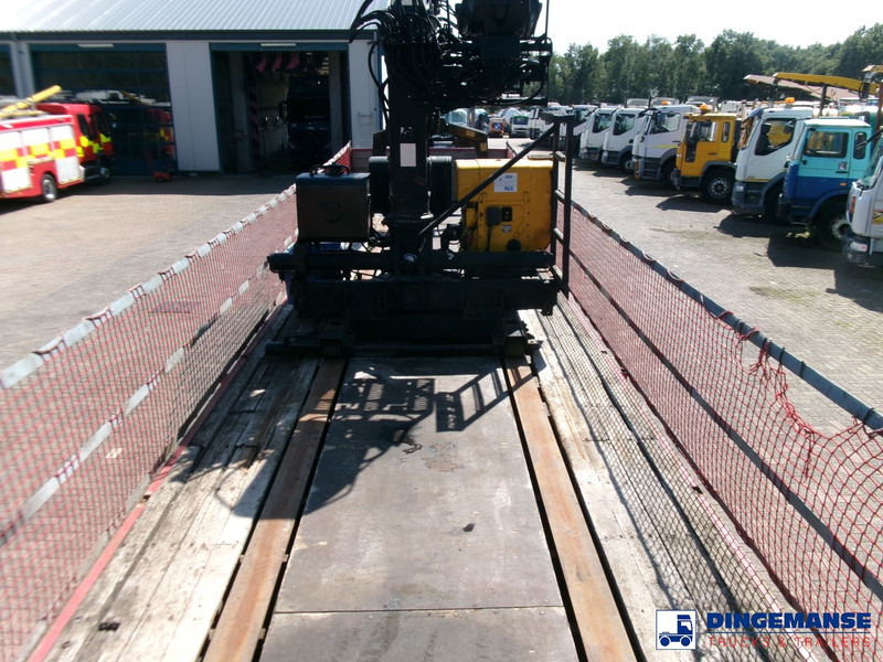 Бордово полуремарке/ Платформа Fruehauf 3-axle platform trailer + Atlas 3008 crane: снимка 9