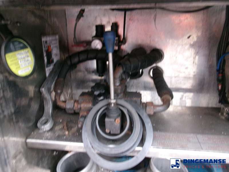 Полуремарке цистерна LAG Fuel tank alu 44.5 m3 / 6 comp + pump: снимка 18