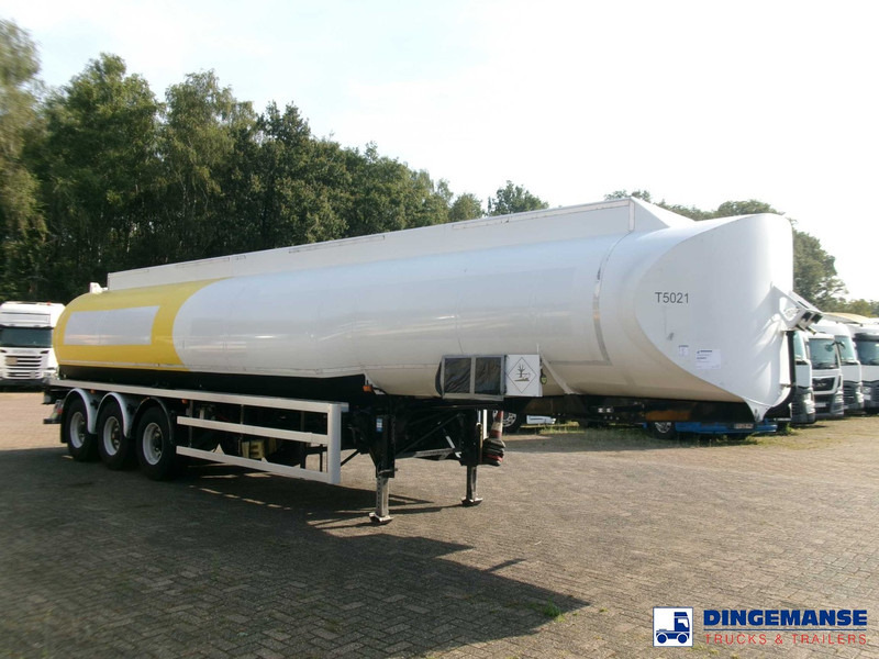 Lakeland Fuel tank alu 43 m3 / 6 comp - Полуремарке цистерна: снимка 2 Lakeland Fuel tank alu 43 m3 / 6 comp - Полуремарке цистерна: снимка 2