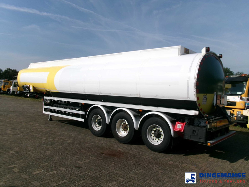 Lakeland Fuel tank alu 43 m3 / 6 comp - Полуремарке цистерна: снимка 3 Lakeland Fuel tank alu 43 m3 / 6 comp - Полуремарке цистерна: снимка 3