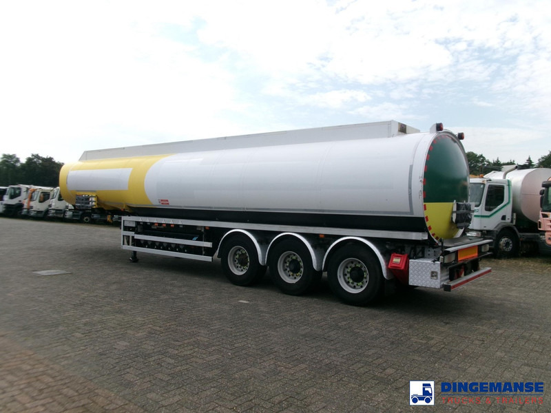 Lakeland Fuel tank alu 43 m3 / 6 comp - Полуремарке цистерна: снимка 3 Lakeland Fuel tank alu 43 m3 / 6 comp - Полуремарке цистерна: снимка 3