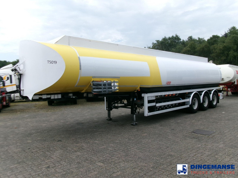 Lakeland Fuel tank alu 43 m3 / 6 comp - Полуремарке цистерна: снимка 1 Lakeland Fuel tank alu 43 m3 / 6 comp - Полуремарке цистерна: снимка 1