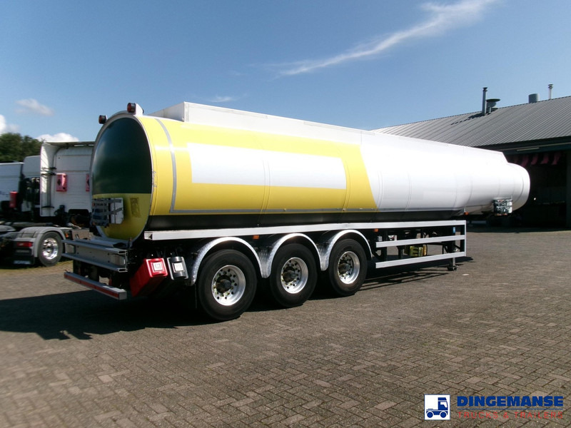 Lakeland Fuel tank alu 43 m3 / 6 comp - Полуремарке цистерна: снимка 3 Lakeland Fuel tank alu 43 m3 / 6 comp - Полуремарке цистерна: снимка 3