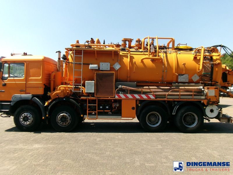 MAN 41.463 8x4 Euro 2 vacuum tank ADR 15 m3 / 2 comp - Каналопочистваща машина: снимка 5 MAN 41.463 8x4 Euro 2 vacuum tank ADR 15 m3 / 2 comp - Каналопочистваща машина: снимка 5