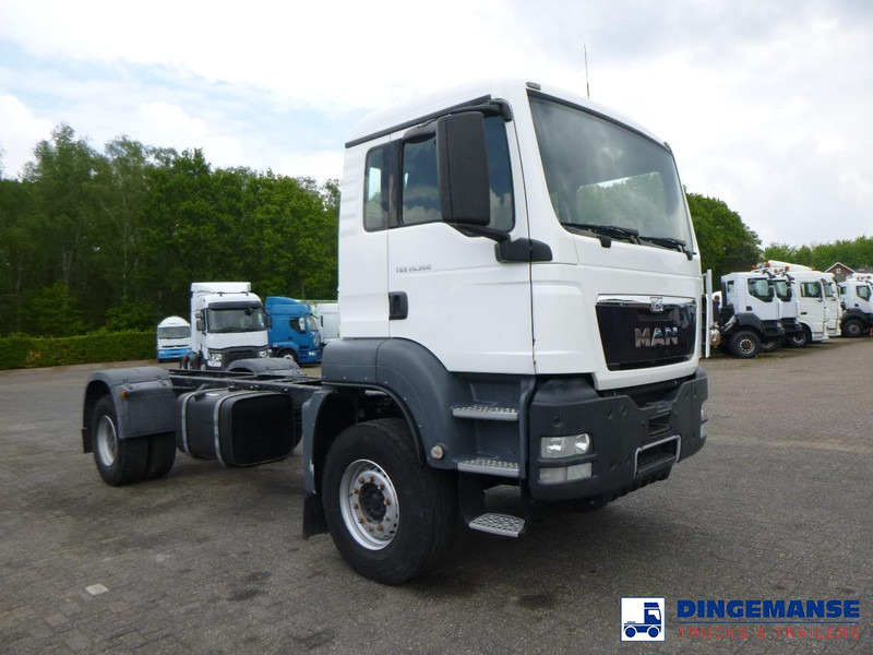 MAN TGS 19.360 4X2 BBS manual Euro 2 chassis + PTO - Шаси кабина: снимка 2 MAN TGS 19.360 4X2 BBS manual Euro 2 chassis + PTO - Шаси кабина: снимка 2