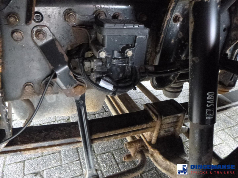 Камион цистерна MAN TGS 26.320 6X2 RHD fuel tank 20 m3 / 4 comp: снимка 9